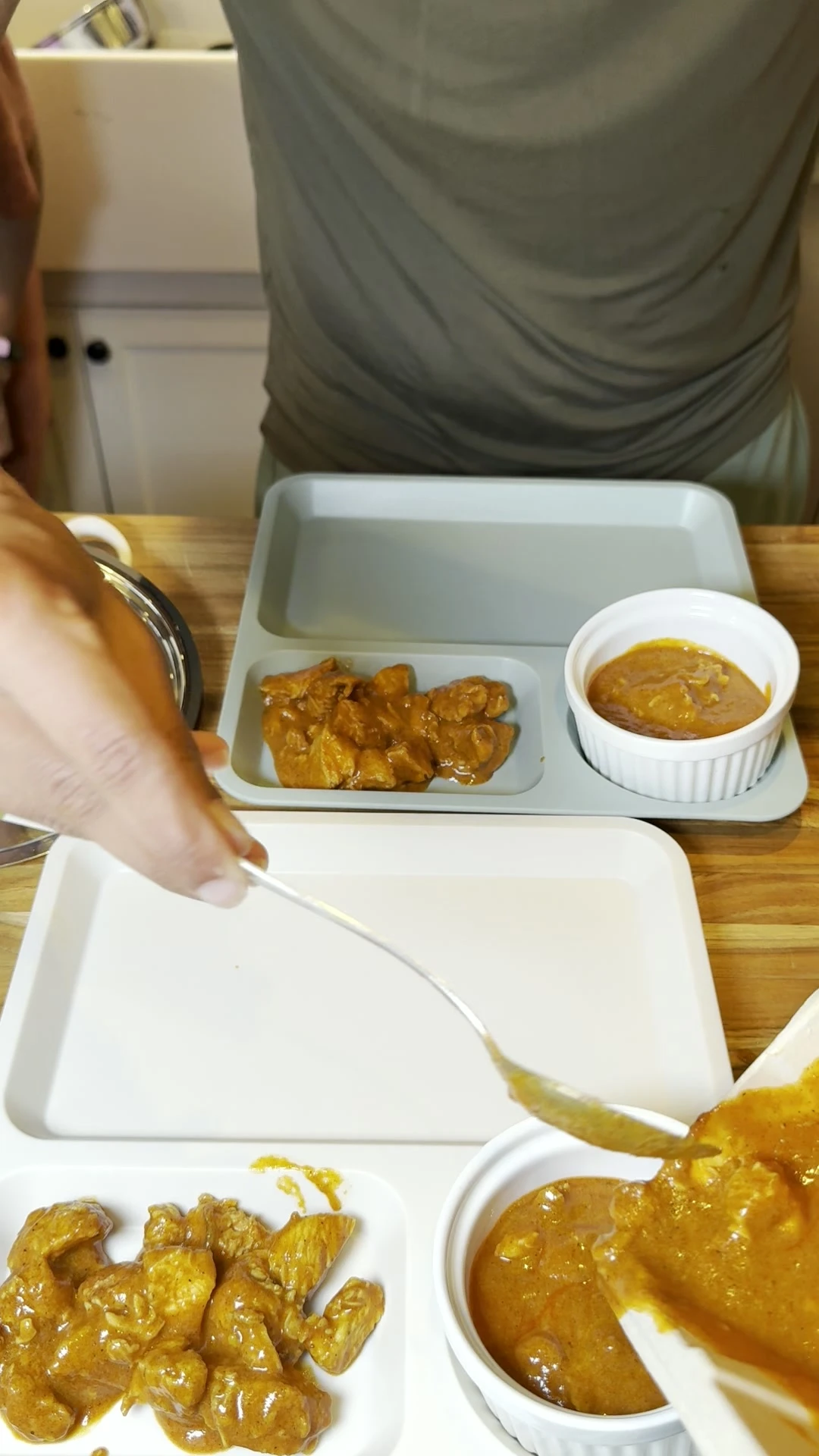 Step photo: kid gravy on side