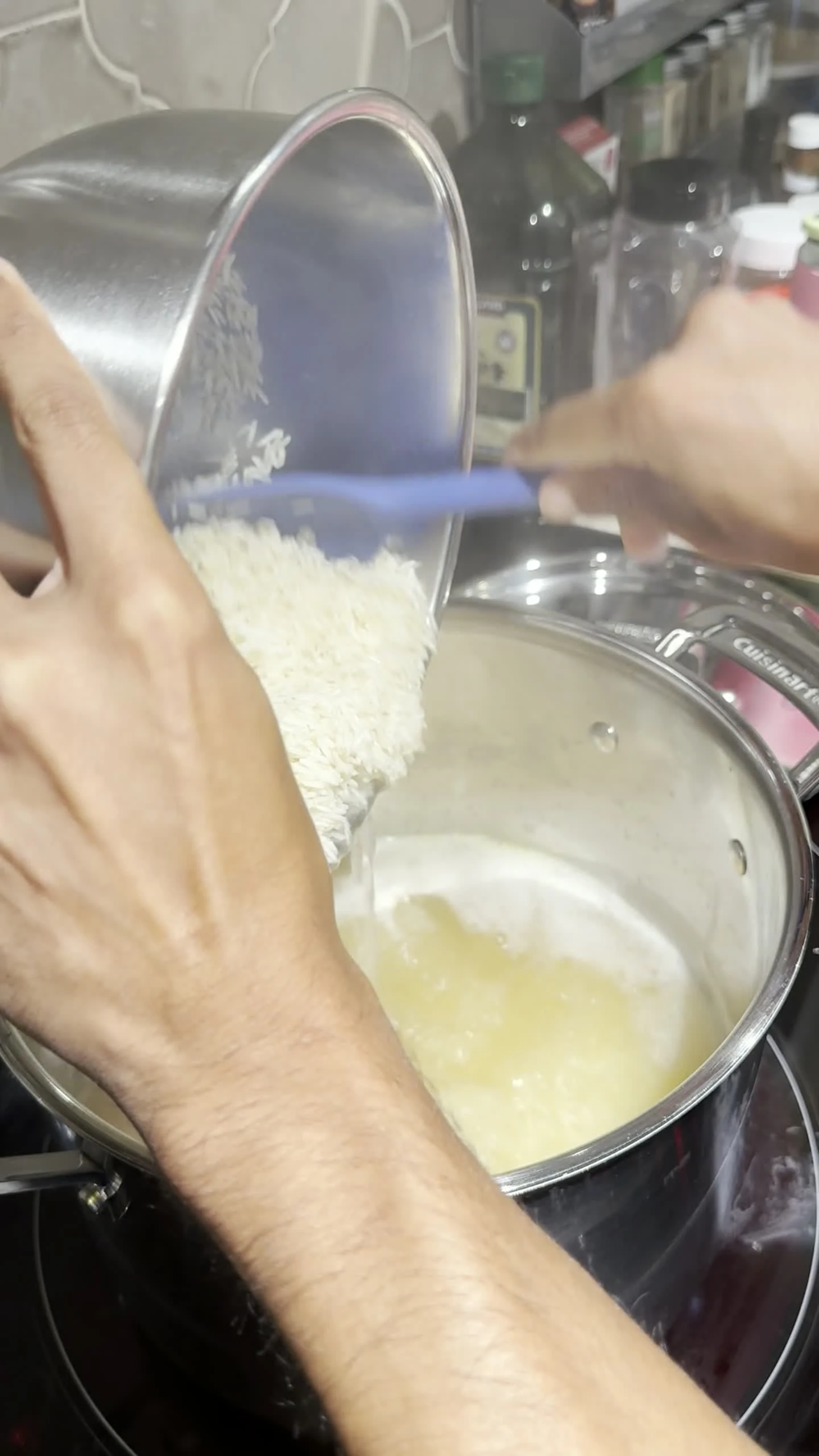 Step photo: rice into broth