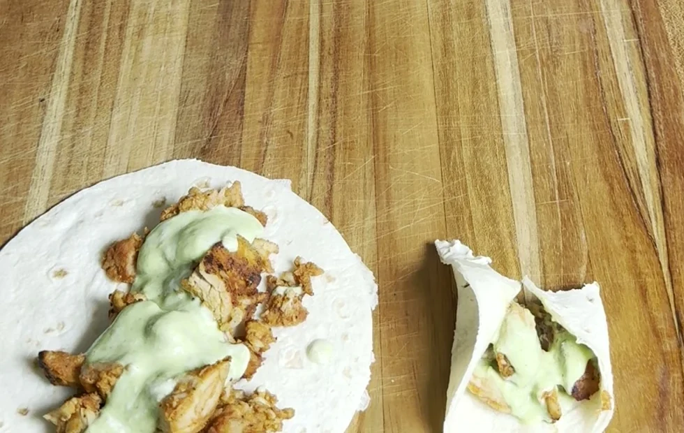 Green Sauce Chipotle Chicken Mini Tacos