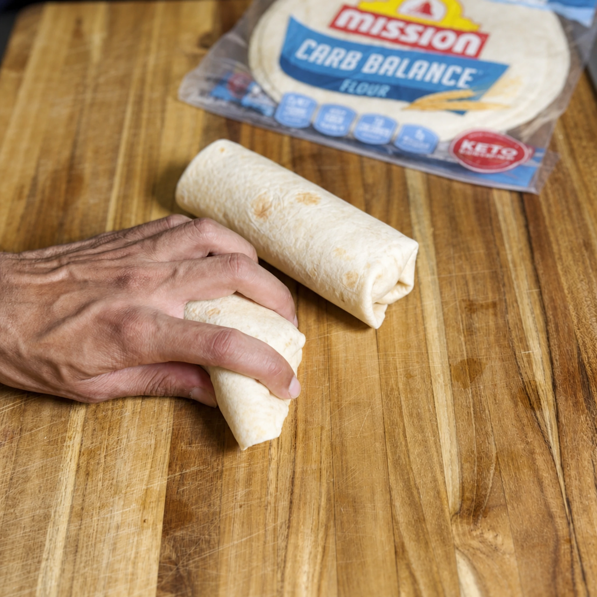 365-Calorie Smoky Chipotle Chicken Burritos