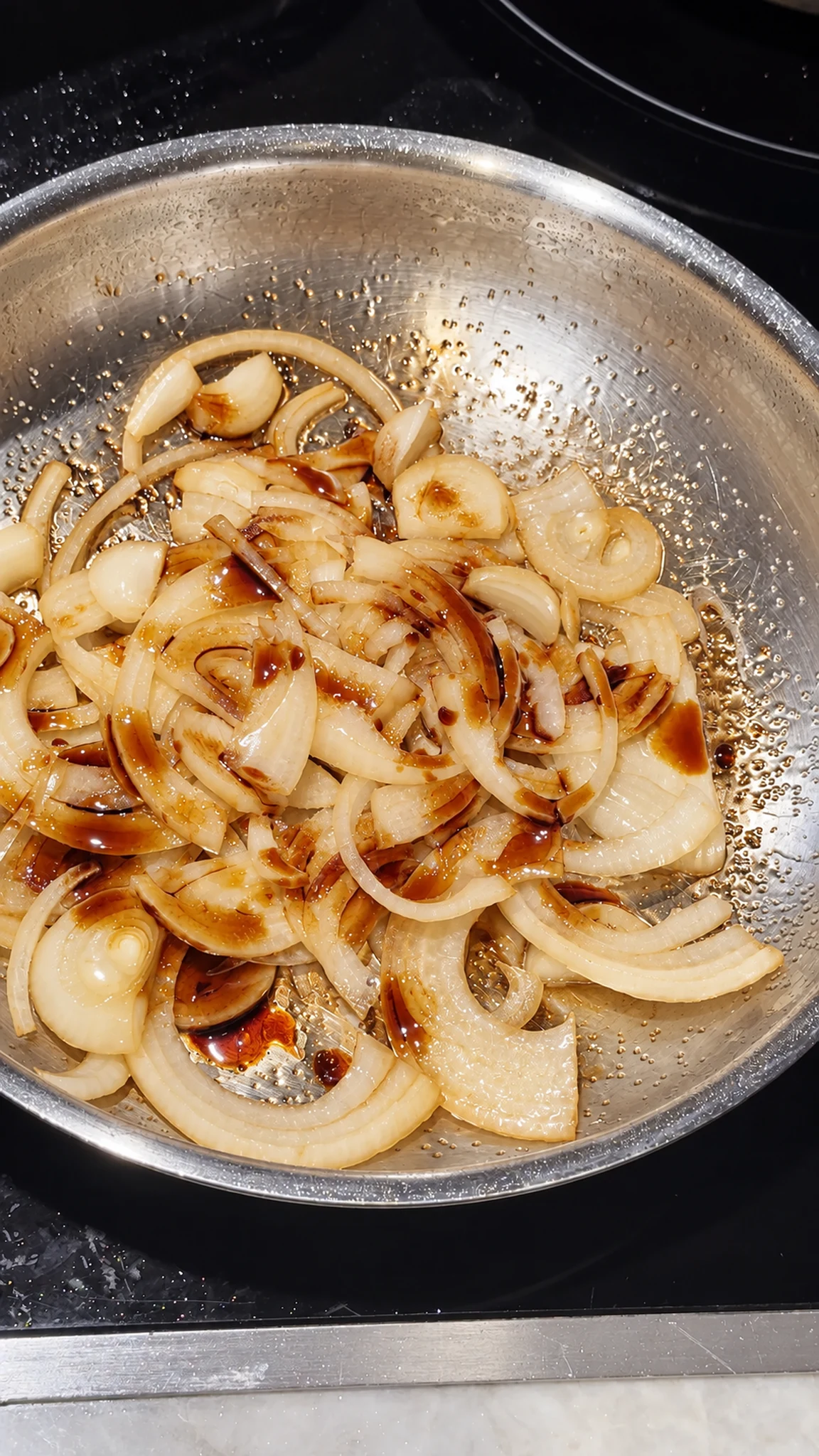 Step photo: balsamic onions polished